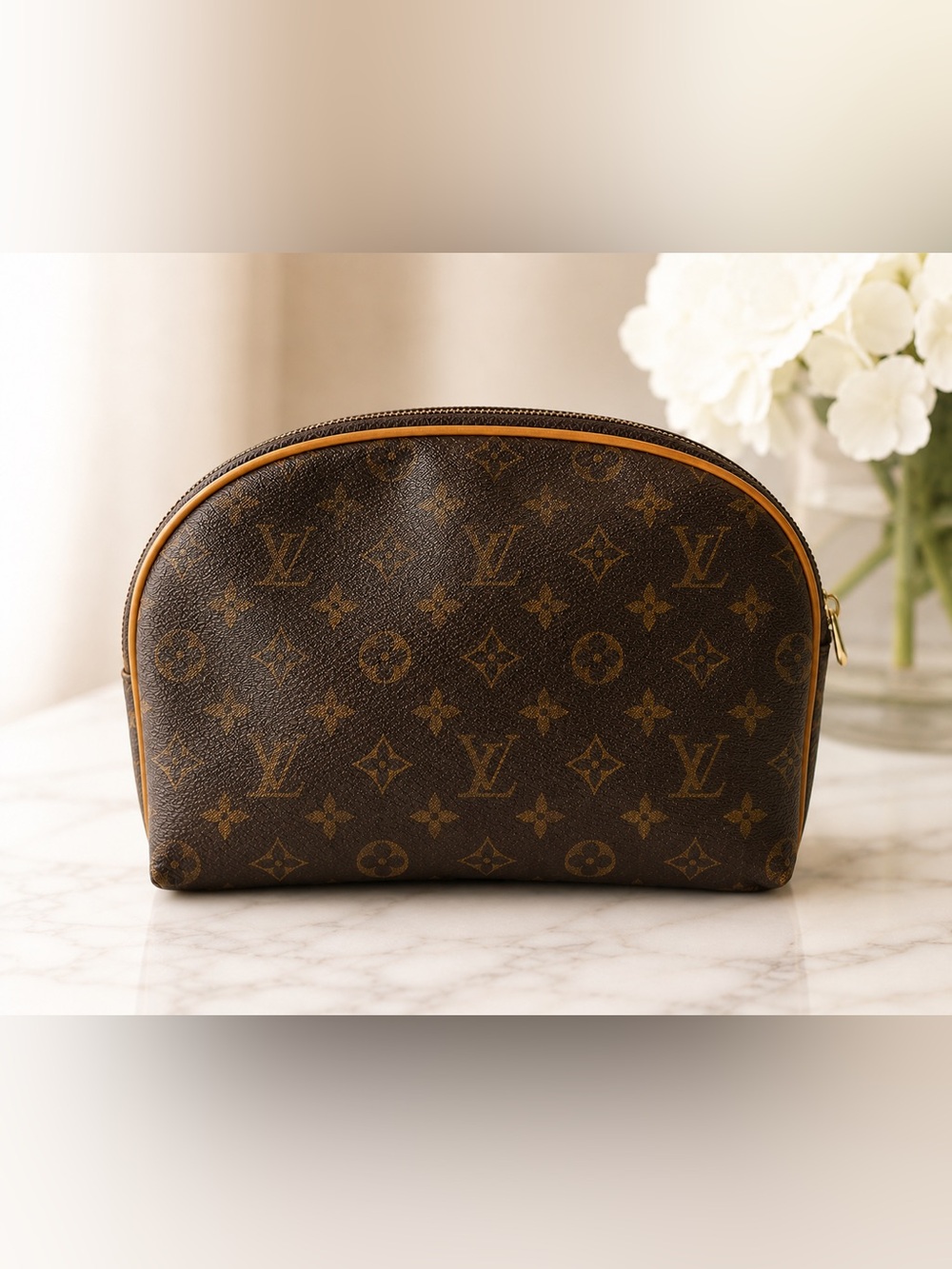 Vintage Louis Vuitton Monogram Cosmetic Pouch PM Makeup Bag France Quiet Luxury - Picture 2 of 16
